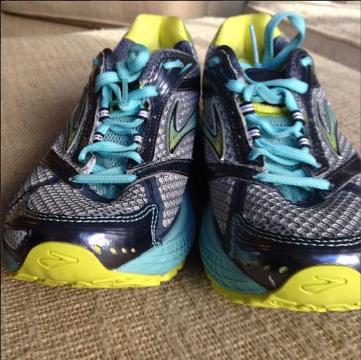 brooks ghost running shoe