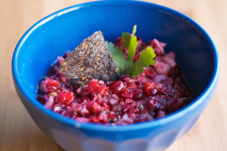 holiday cranberry salsa, cranberry relish, thanksgiving, christmas appetizers, cranberry side dish