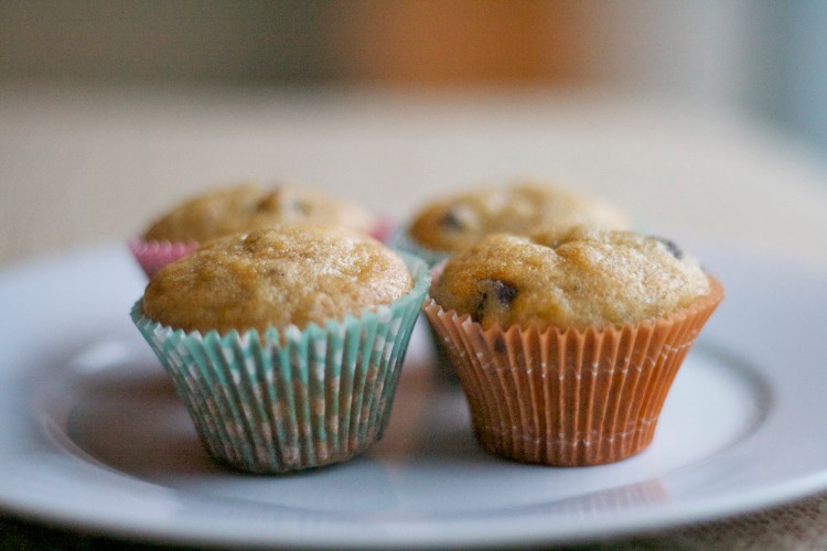 banana chocolate chip muffin, recipes, breakfast, banana muffin, dessert