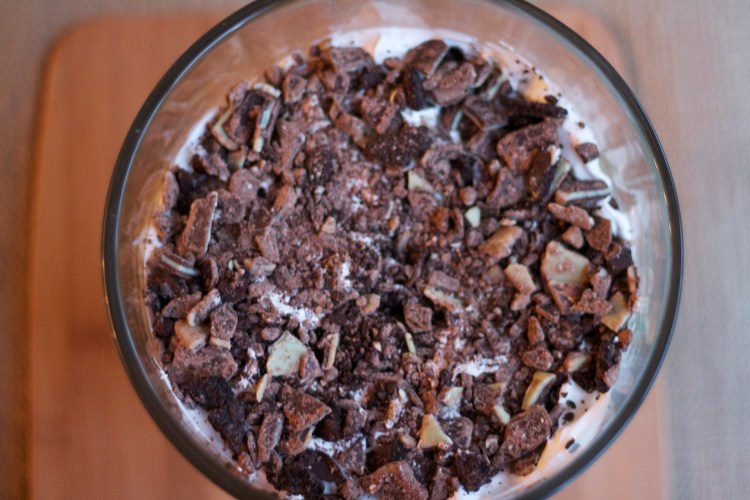 st. patrick's day mint chocolate trifle, dessert, brownie and oreo trifle