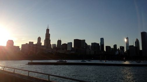 chicago skyline, shedd aquarium, running in chicago, chicago farewell tour, running in the city