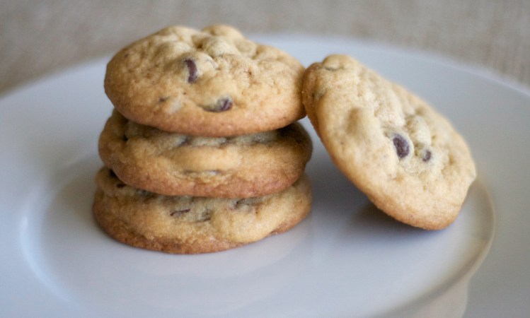 national chocolate chip cookie day, chocolate chip cookie recipe, soft and chewy cookies, recipes, baking, cookies, vanilla pudding cookies