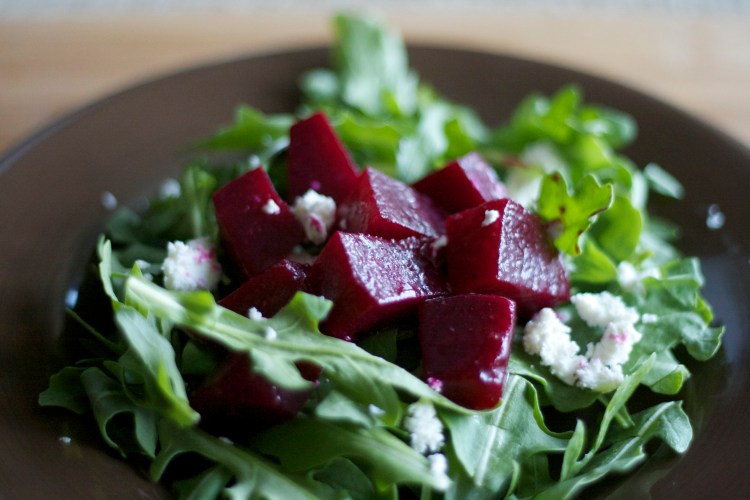 pickled beets recipe, beet salad with goat cheese, beets, recipes, salads, summer, farmer's market, vegetable dishes