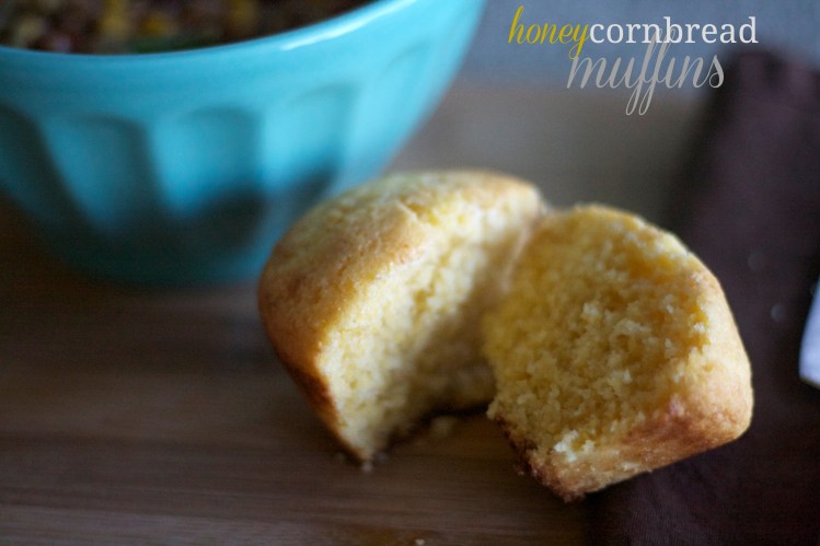 honey cornbread muffins, recipes, baking, corn muffins, side dishes, breakfast, dinner, dessert, chili, vegetarian, 