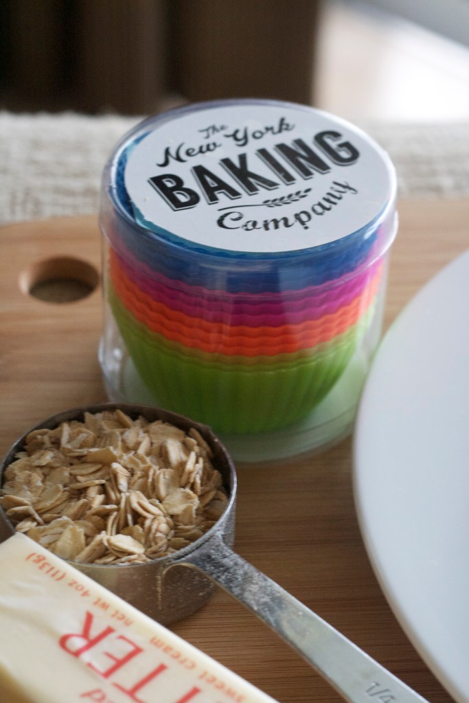 new york baking company, silicone baking cups, banana crumb muffin recipes, breakfast, baking, brunch, recipes, amazon