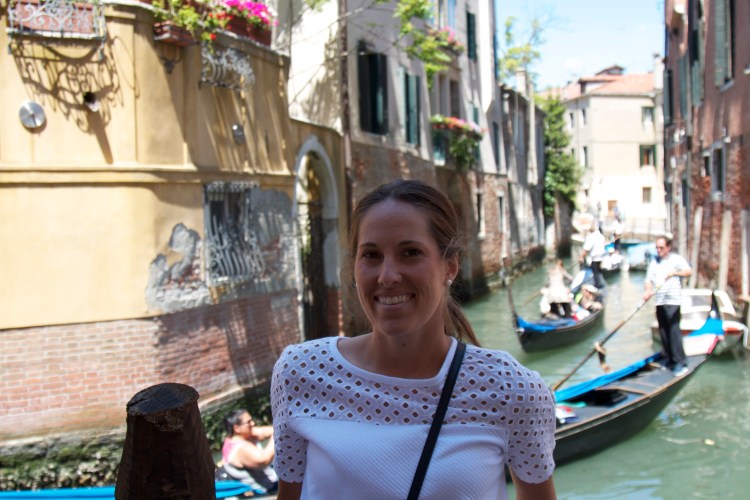 venice, italy, honeymoon in italy, wedding, canal, gondola, summer in venice, 