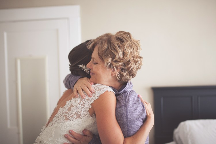 wedding photos, getting ready, bridal photos, bride, mori lee, wright photographs, champaign wedding photography, springfield wedding, photography