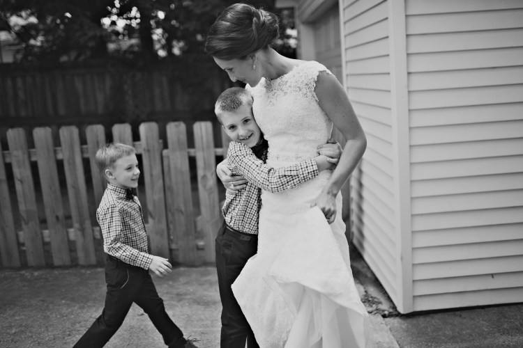 wedding photos, getting ready, bridal photos, bride, mori lee, wright photographs, champaign wedding photography, springfield wedding, photography