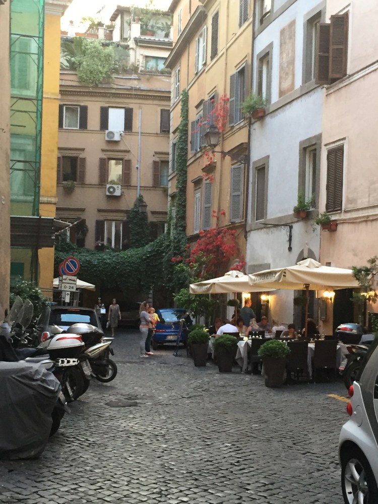 Rome, Roma, Coliseum, pantheon, honeymoon in italy, Italy, michelangelo, Roman Forum, visiting rome, rationalist movement, bernini