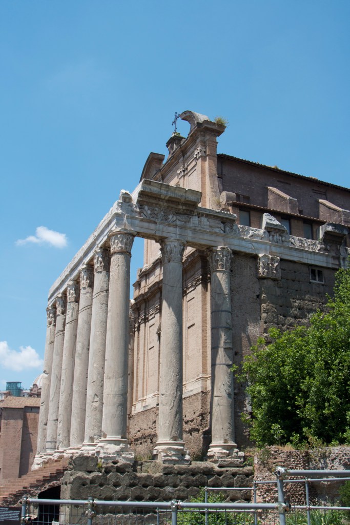 roma, rome, honeymoon in italy, colosseum, gladiator, ruins, roman forum, vacation, honeymoon,  