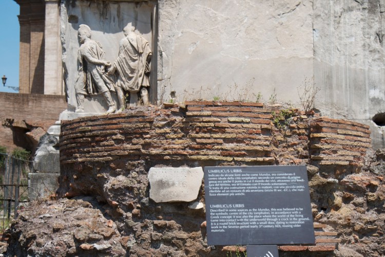 roma, rome, honeymoon in italy, colosseum, gladiator, ruins, roman forum, vacation, honeymoon,  