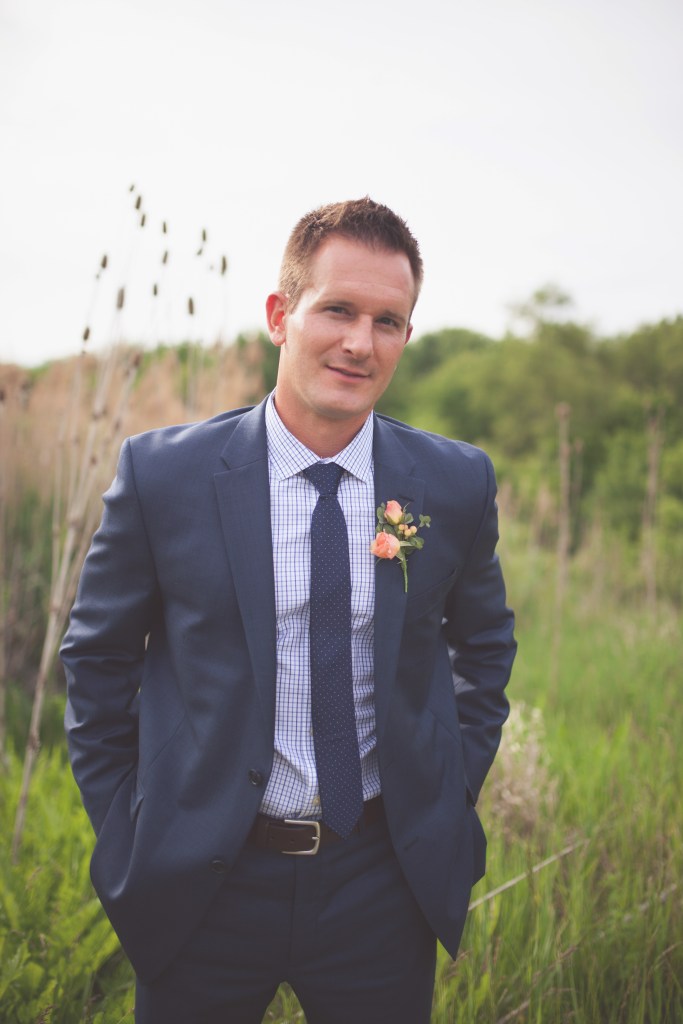 groom, wedding, springfield illinois wedding, blue suits, jcrew, tommy hilfiger, family, wedding