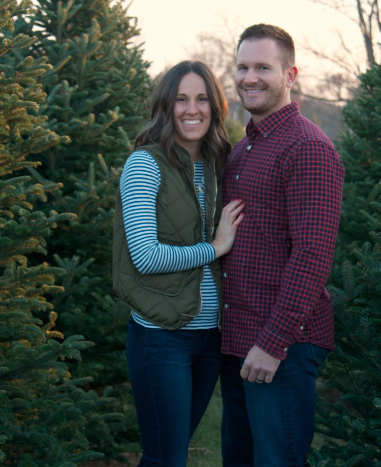 christmas card photos, christmas tree farm, holiday photos, christmas, family, photography