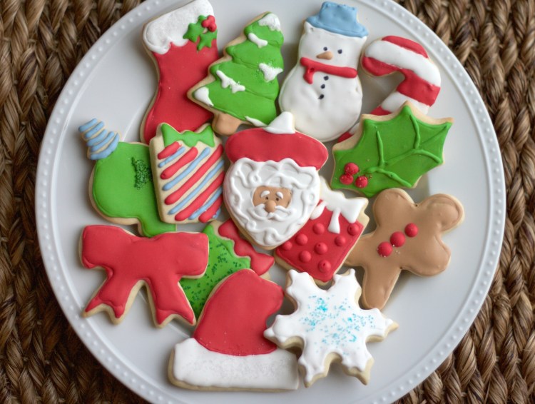 Christmas sugar cookies, royal icing, santa christmas cookie, christmas sugar cookies, snowman cookies, ornament cookies, christmas tree cookies, holly cookies, stocking cookies, present cookies, decorating, wilton, 