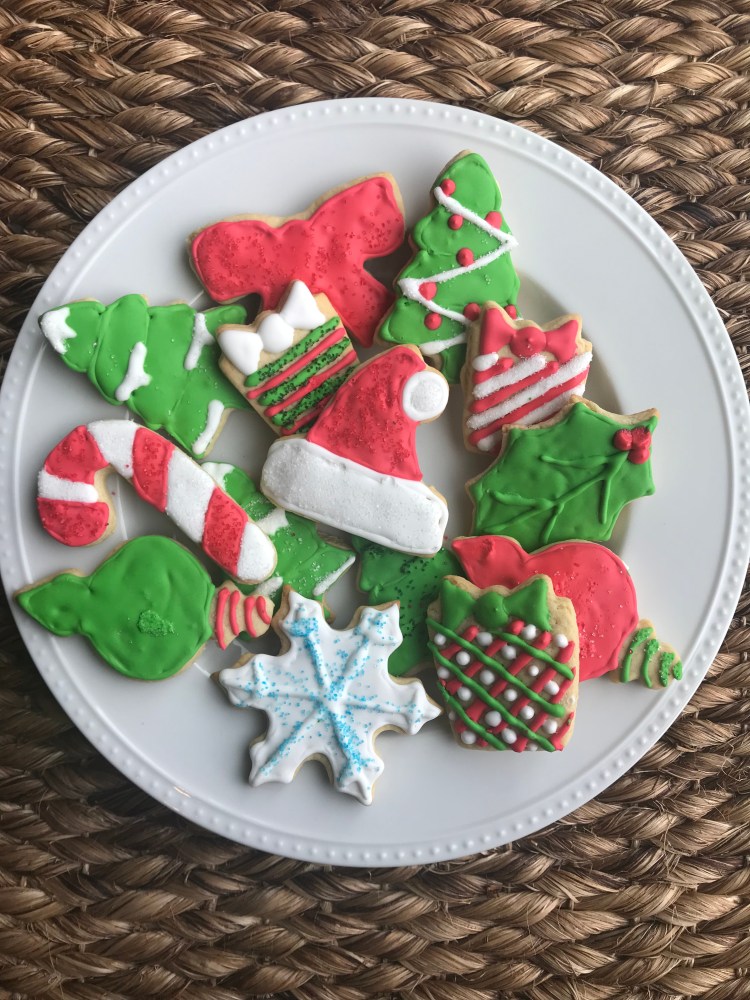 holiday sugar cookies, iced sugar cookies, christmas cookies, baking, dessert, sweets